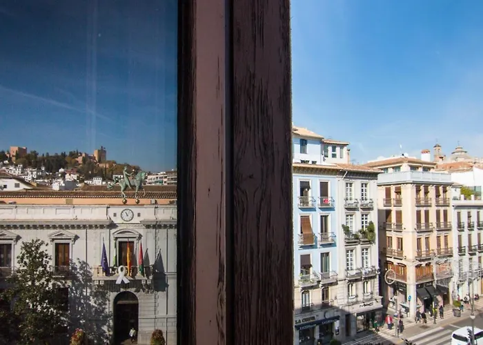 Plaza Ayuntamiento Granada Habitame inmobiliaria